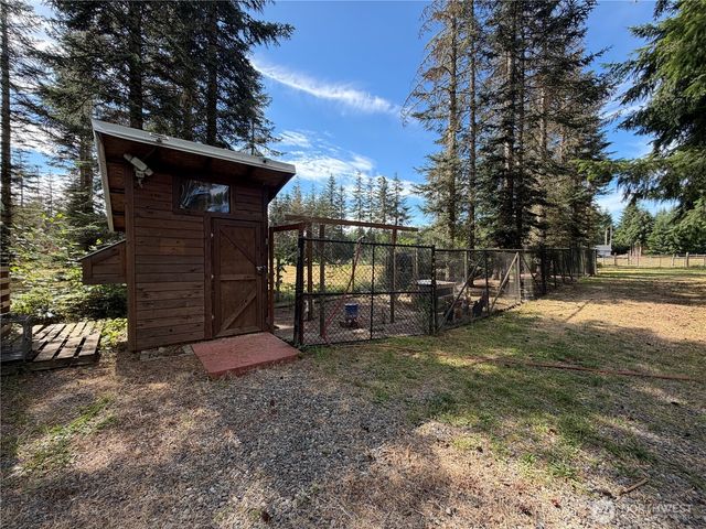230 156th Lane SE, Tenino, WA 98589
