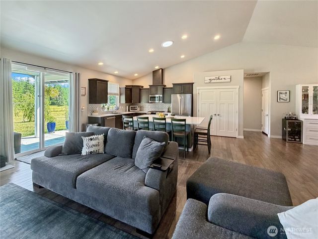 230 156th Lane SE, Tenino, WA 98589