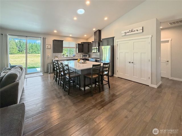 230 156th Lane SE, Tenino, WA 98589