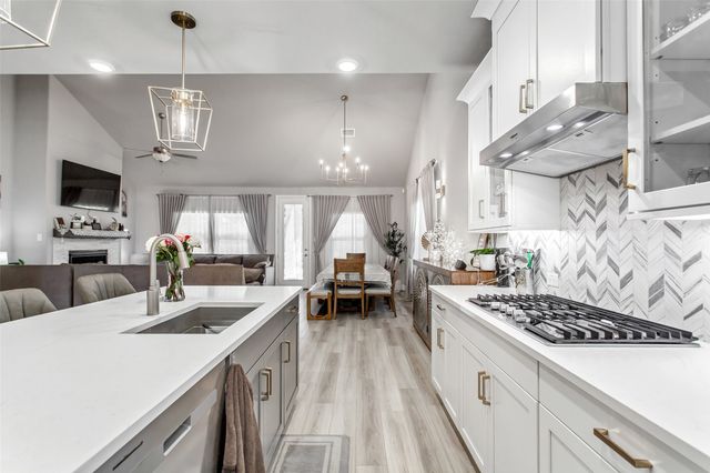 2437 Pinnacle Place, Corinth, TX 76210