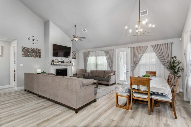 2437 Pinnacle Place, Corinth, TX 76210