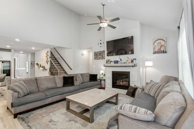 2437 Pinnacle Place, Corinth, TX 76210