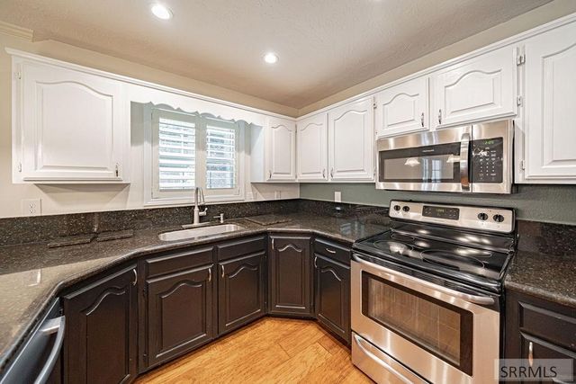 153 Stone Run Lane, Idaho Falls, ID 83404