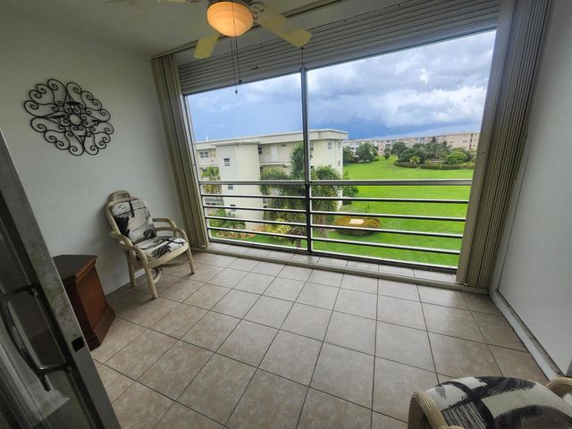 2600 NE 1st Lane 402, Boynton Beach, FL 33435