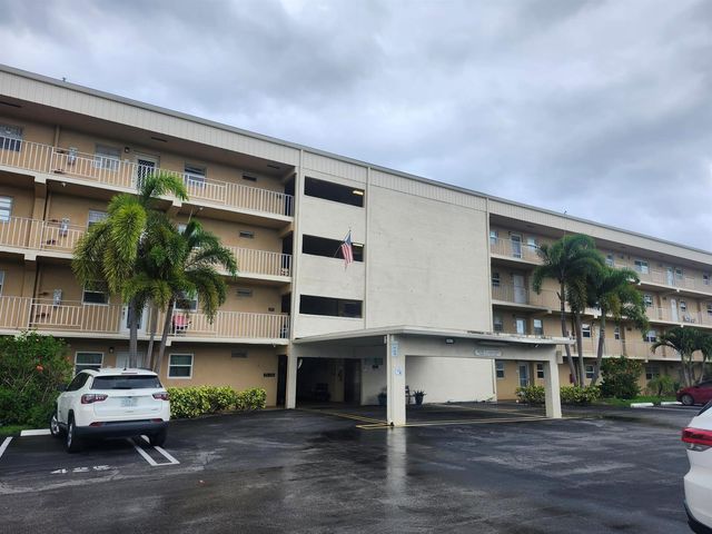 2600 NE 1st Lane 402, Boynton Beach, FL 33435