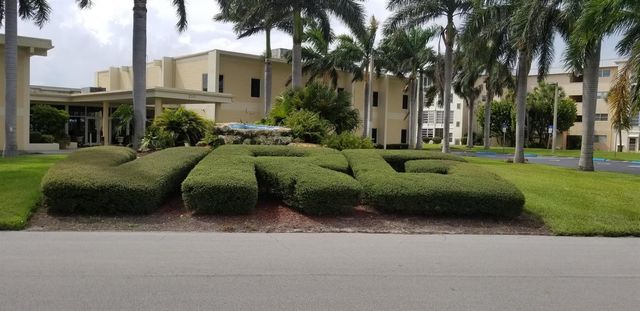 2600 NE 1st Lane 402, Boynton Beach, FL 33435