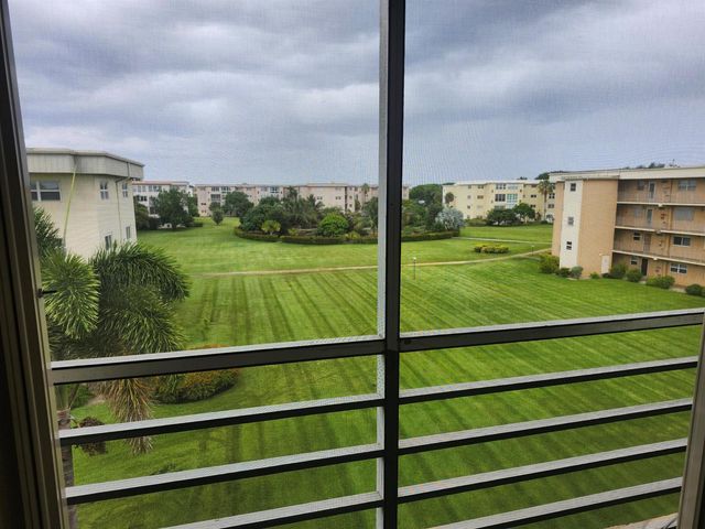 2600 NE 1st Lane 402, Boynton Beach, FL 33435
