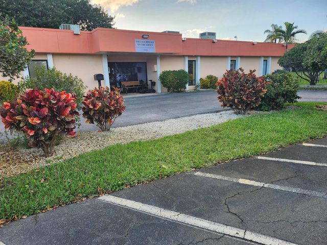 2600 NE 1st Lane 402, Boynton Beach, FL 33435