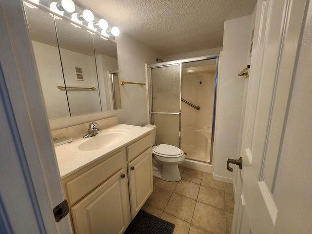 2600 NE 1st Lane 402, Boynton Beach, FL 33435