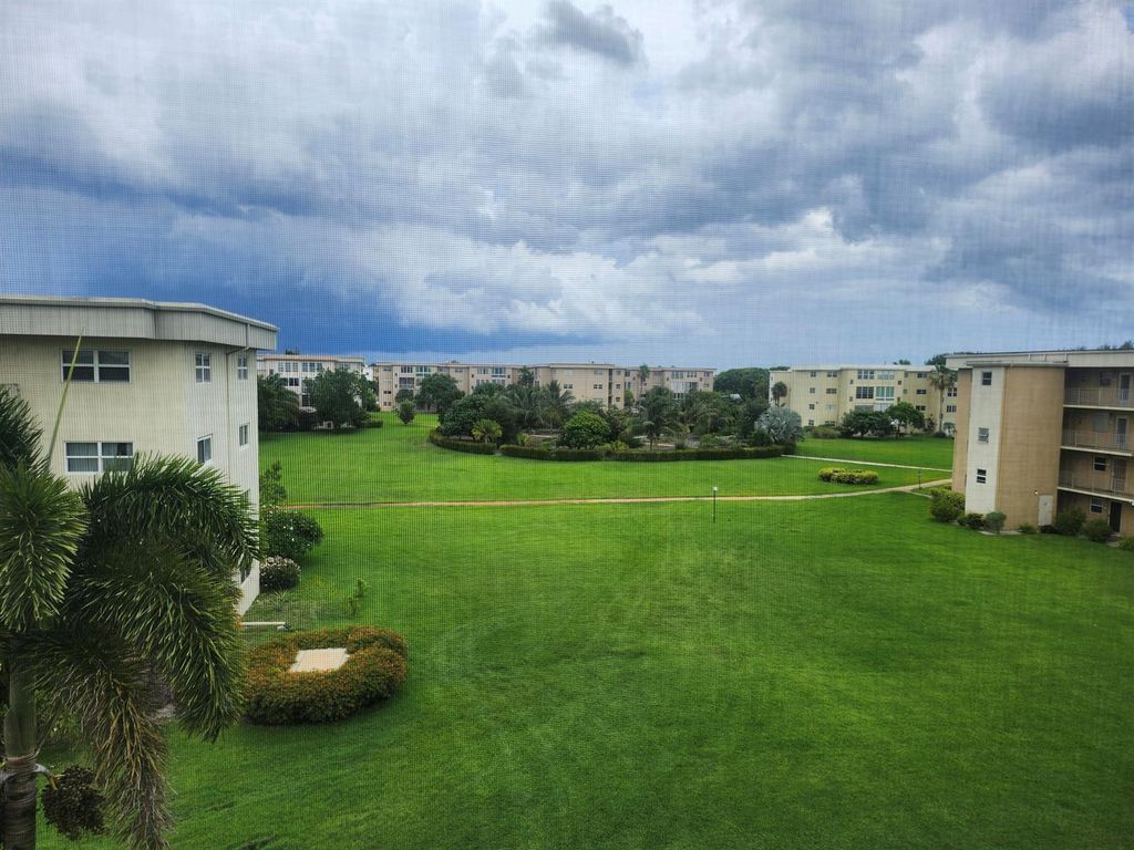 2600 NE 1st Lane 402, Boynton Beach, FL 33435