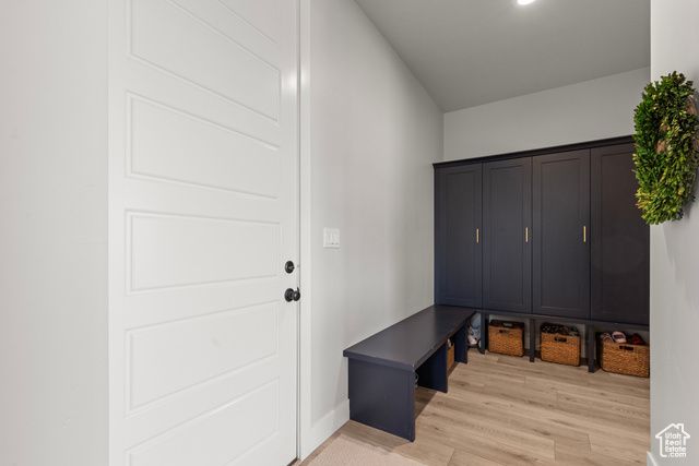 2226 S BETSYS WAY, Kaysville, UT 84037