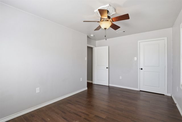 3201 McCart Avenue, Fort Worth, TX 76110