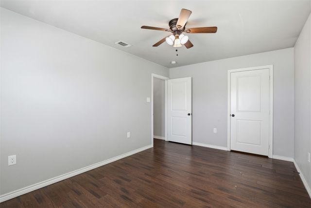 3201 McCart Avenue, Fort Worth, TX 76110