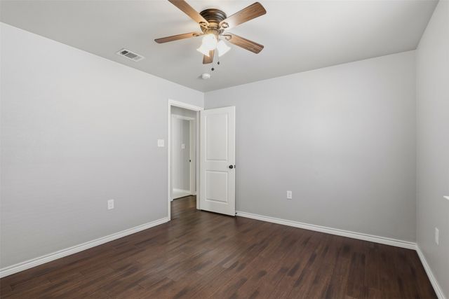 3201 McCart Avenue, Fort Worth, TX 76110