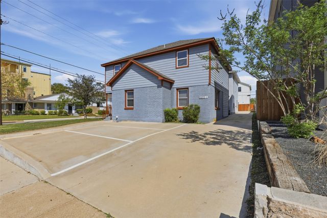 3201 McCart Avenue, Fort Worth, TX 76110