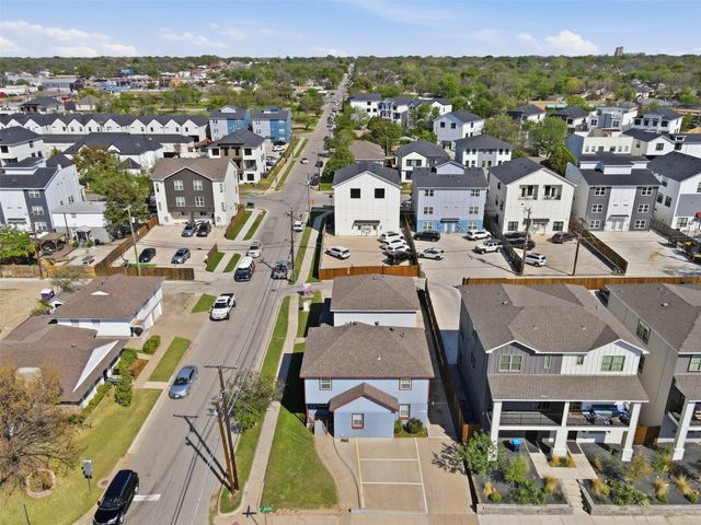 3201 McCart Avenue, Fort Worth, TX 76110