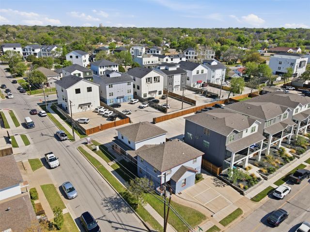 3201 McCart Avenue, Fort Worth, TX 76110