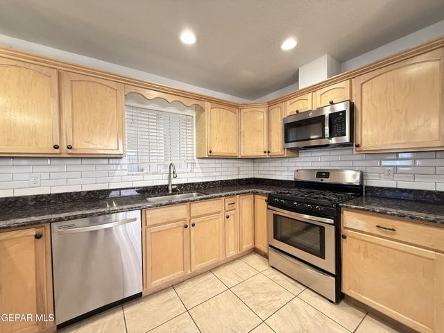 4632 Belinda Ann Lane, El Paso, TX 79924