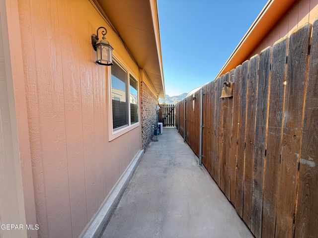 4632 Belinda Ann Lane, El Paso, TX 79924