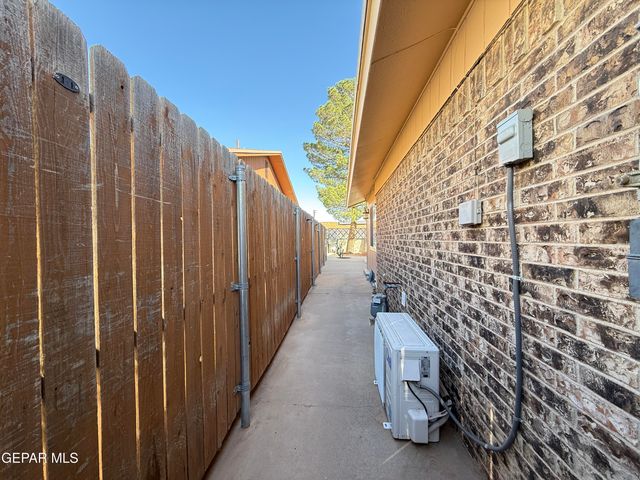 4632 Belinda Ann Lane, El Paso, TX 79924