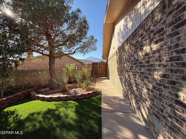 4632 Belinda Ann Lane, El Paso, TX 79924