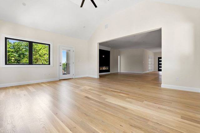 77 Farm St., Wakefield, MA 01880