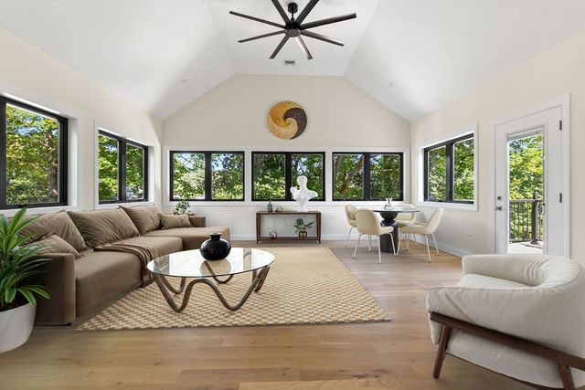 77 Farm St., Wakefield, MA 01880