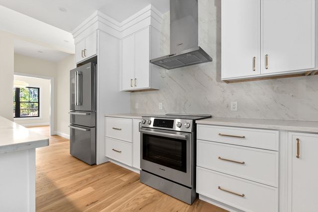 77 Farm St., Wakefield, MA 01880