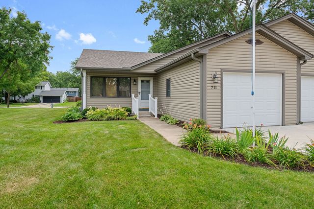 711 Harmony Court, North Aurora, IL 60542