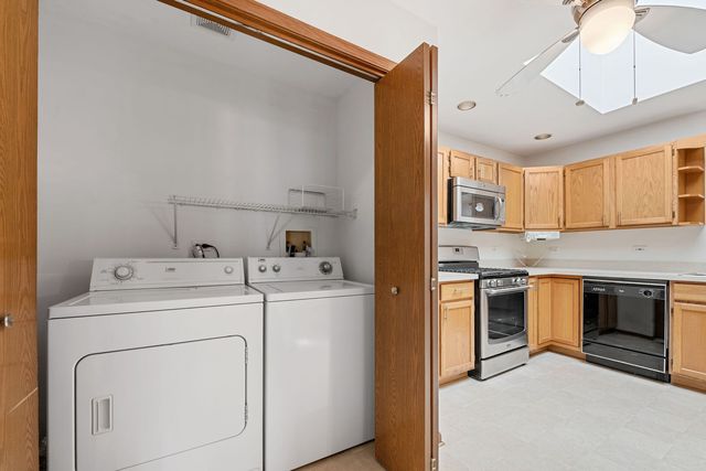 711 Harmony Court, North Aurora, IL 60542