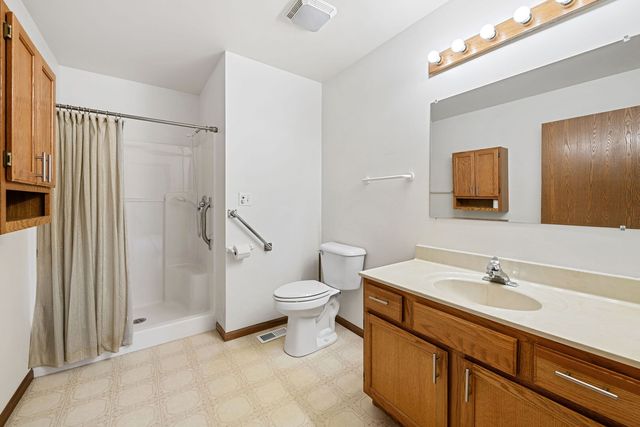 711 Harmony Court, North Aurora, IL 60542