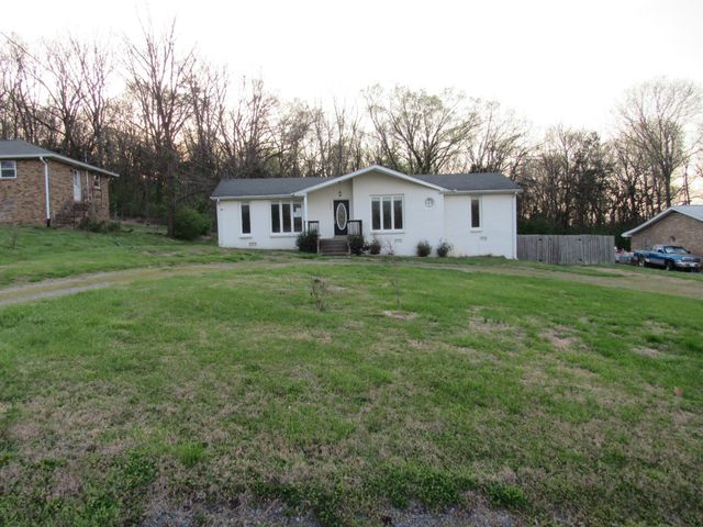 1842 Holloway Cir, Lebanon, TN 37090