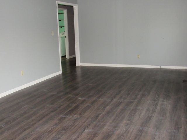 1842 Holloway Cir, Lebanon, TN 37090