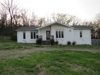 1842 Holloway Cir, Lebanon, TN 37090