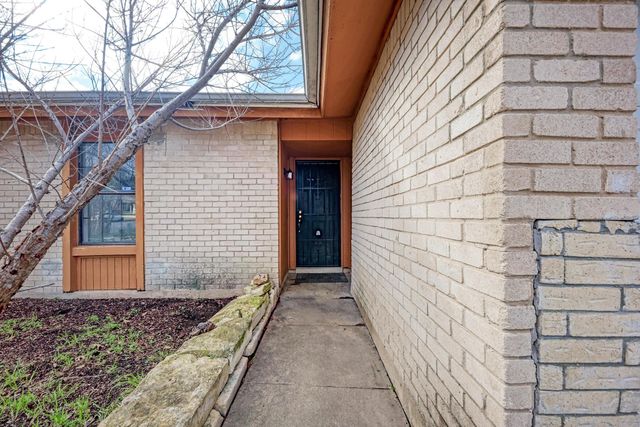 1307 Meadgreen DR, Austin, TX 78758