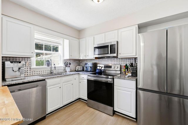 1262 Westlynne Way, Louisville, KY 40222