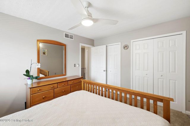 1262 Westlynne Way, Louisville, KY 40222