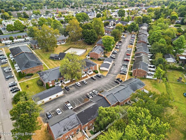 1262 Westlynne Way, Louisville, KY 40222