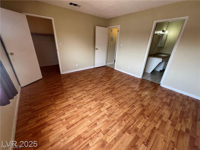 6430 Alomar Avenue, Las Vegas, NV 89118