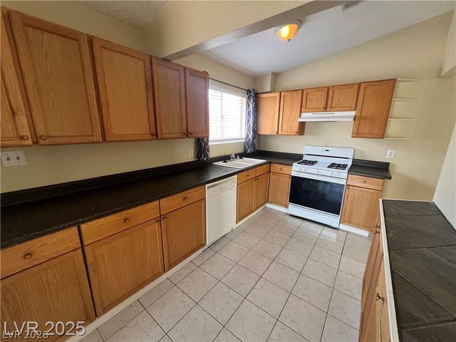 6430 Alomar Avenue, Las Vegas, NV 89118