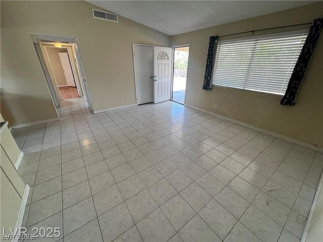 6430 Alomar Avenue, Las Vegas, NV 89118
