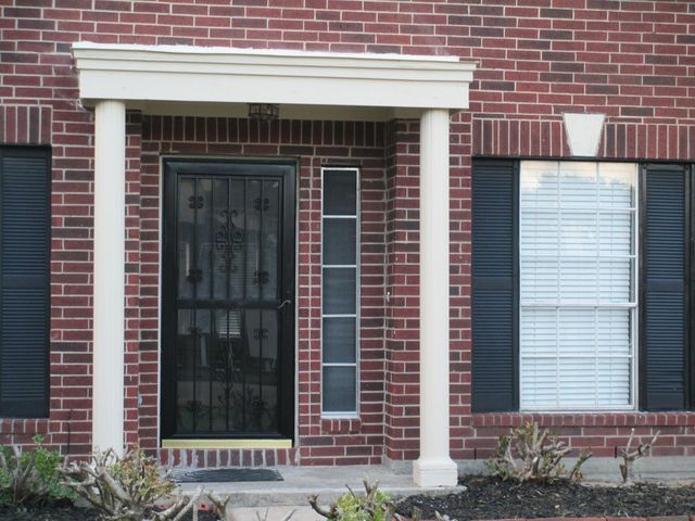 16714 Cheshire Place Drive, Houston, TX 77083