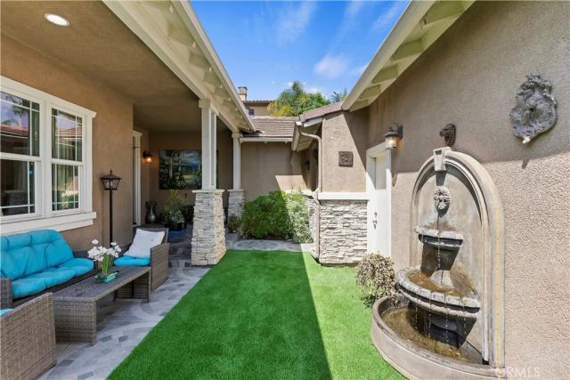 8851 Soothing Court, Corona, CA 92883
