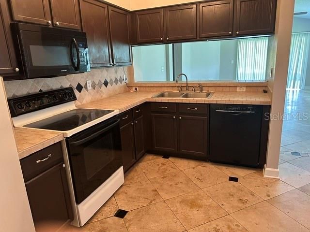 546 LINDSAY ANNE COURT, Plant City, FL 33563