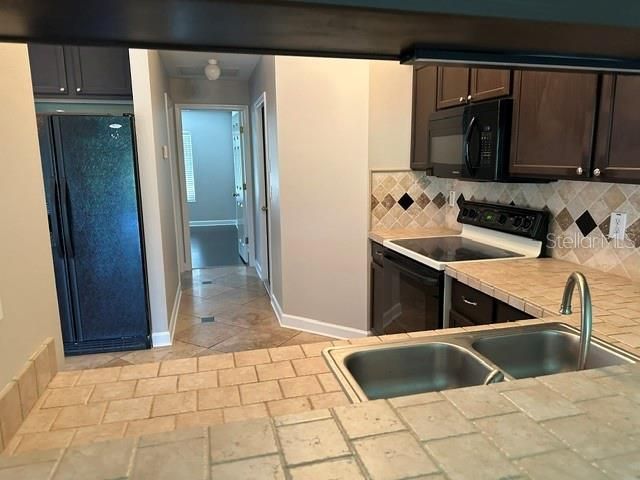 546 LINDSAY ANNE COURT, Plant City, FL 33563