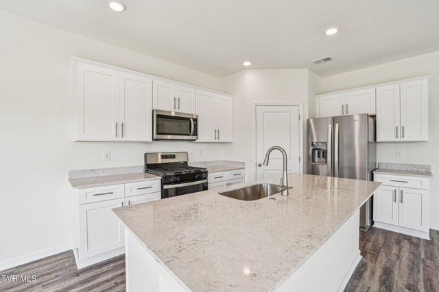 237 Wisteria Drive, Bluff City, TN 37618