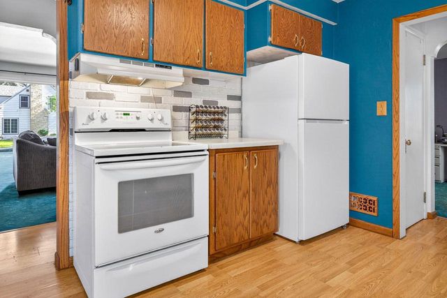 549 N LINWOOD AVENUE, Appleton, WI 54914