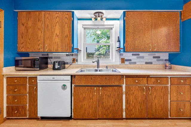 549 N LINWOOD AVENUE, Appleton, WI 54914