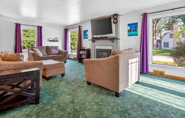 549 N LINWOOD AVENUE, Appleton, WI 54914