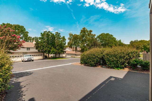 121 Tanasi Shr, Gallatin, TN 37066